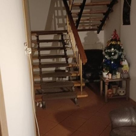 Hostel Poznań Esterno foto