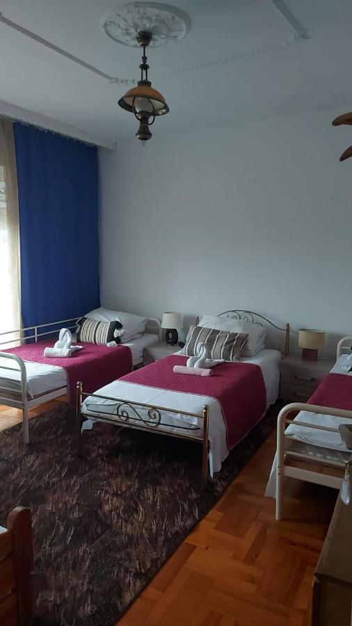 Hostel Poznań Esterno foto