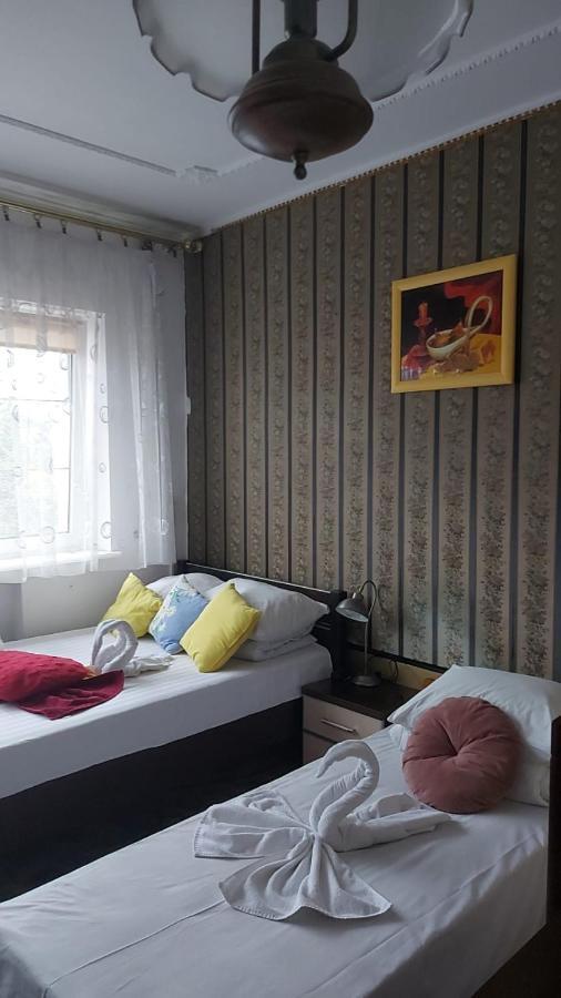 Hostel Poznań Esterno foto