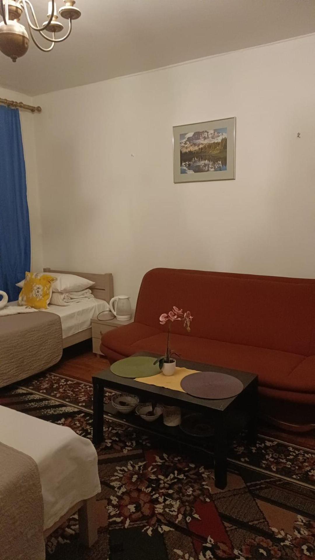 Hostel Poznań Esterno foto