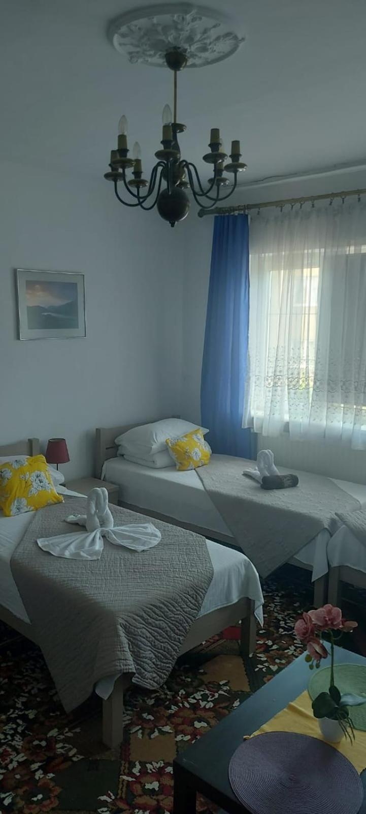 Hostel Poznań Esterno foto